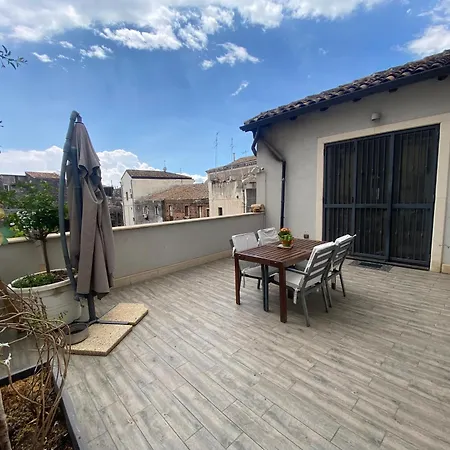 La Terrazza Dell'Odeon Villa Catánia Buitenkant foto